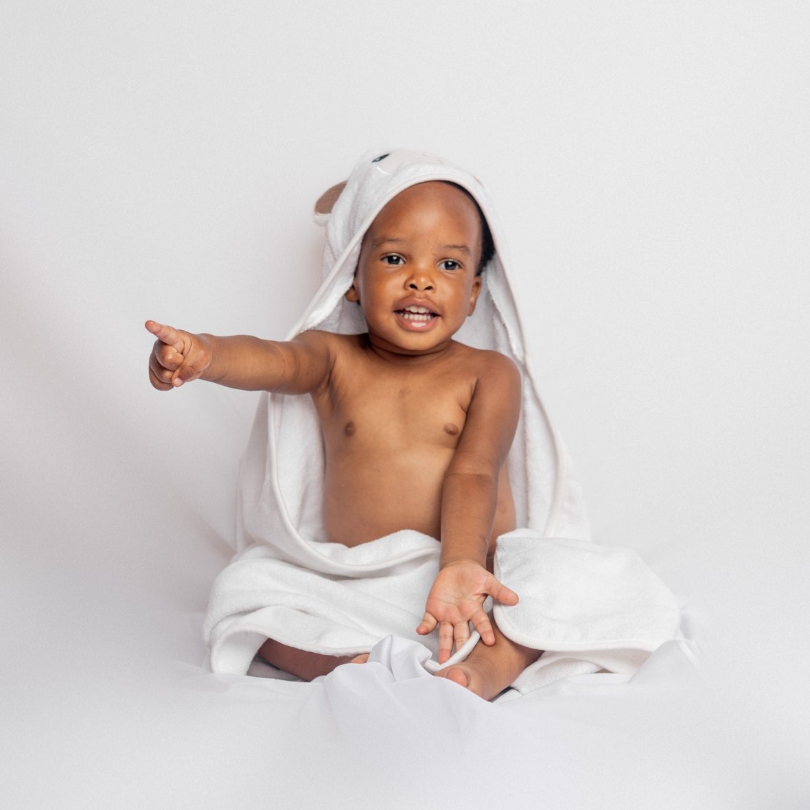 Super Soft Hooded Baby Towels with Highly Absorbent Bamboo Viscose for Newborns and Toddlers